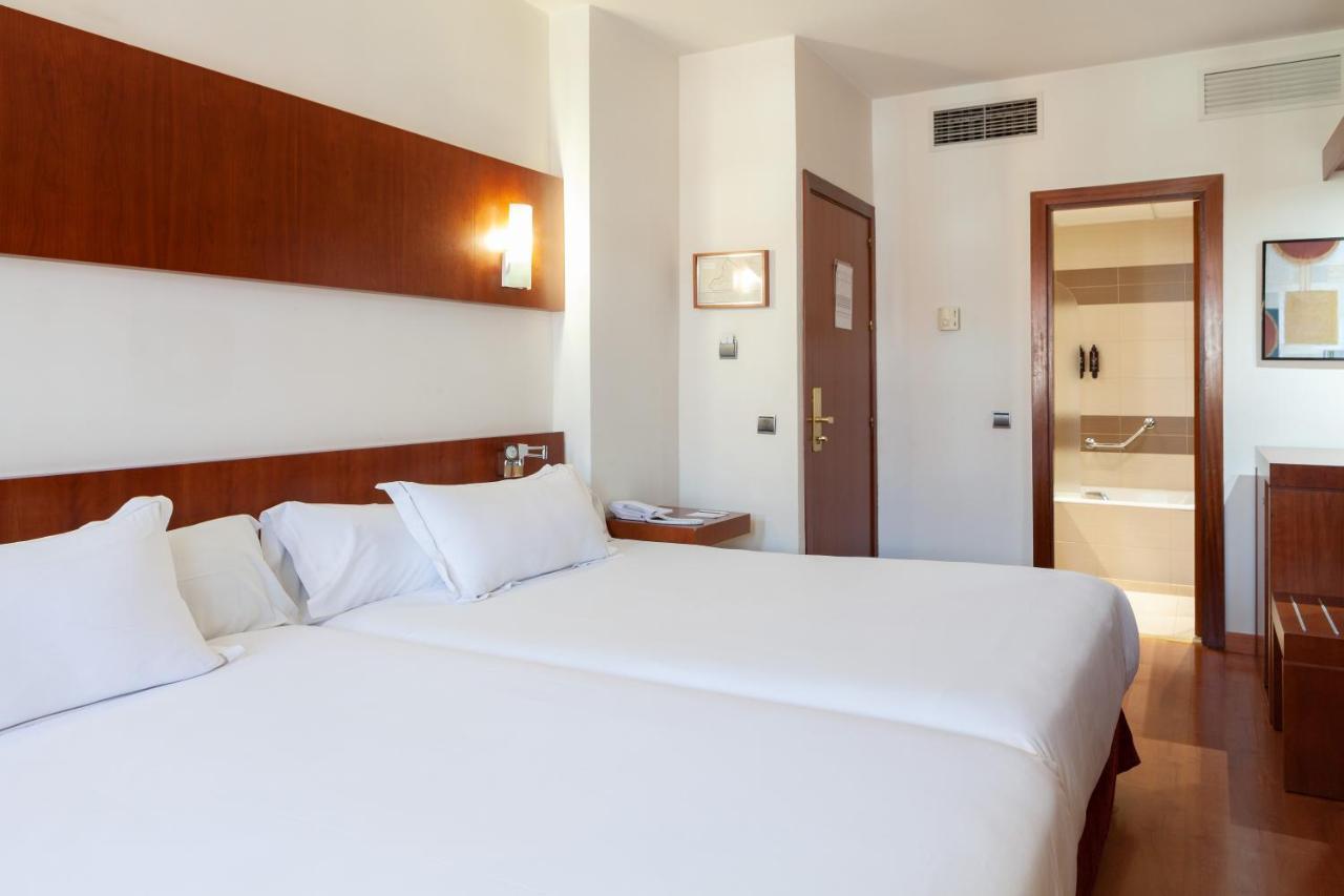 Senator Huelva Hotel Екстериор снимка