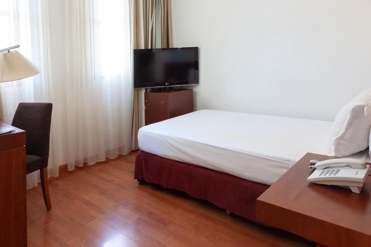 Senator Huelva Hotel Екстериор снимка