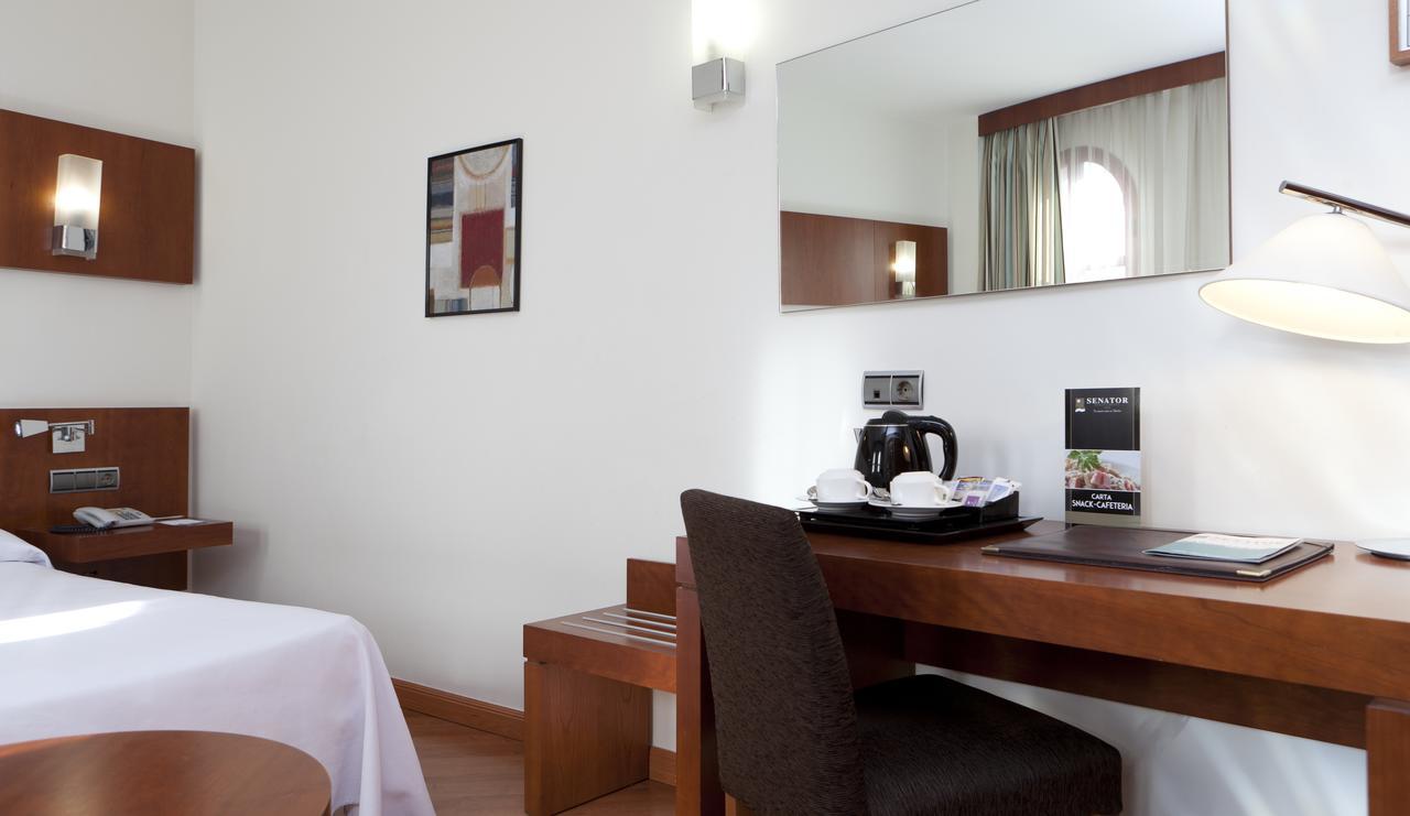 Senator Huelva Hotel Екстериор снимка