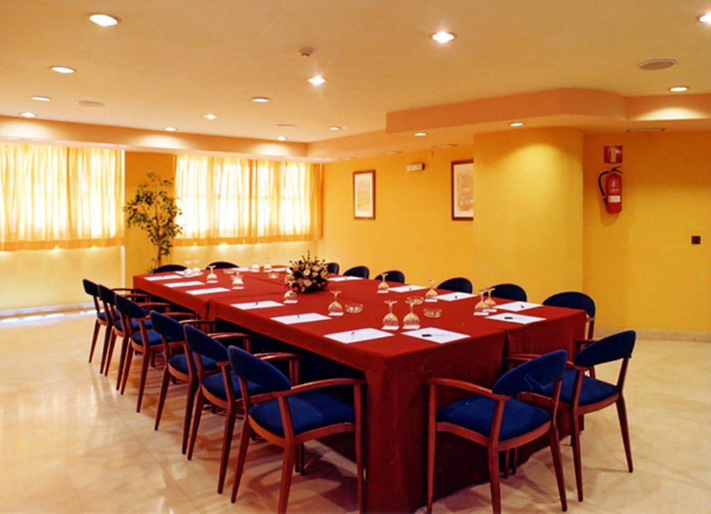 Senator Huelva Hotel Екстериор снимка